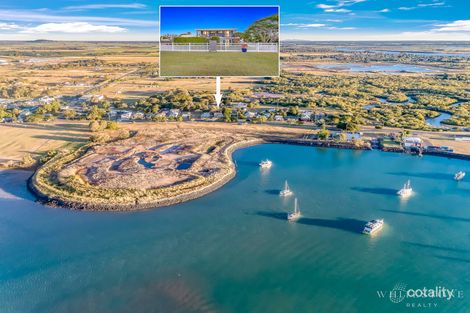 Property photo of 34 Harbour Esplanade Burnett Heads QLD 4670