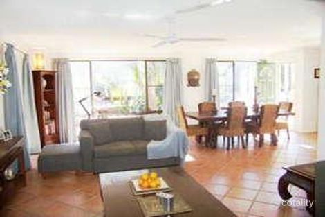 63 Menzies Dr, Pacific Paradise, QLD 4564