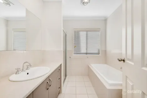 Property photo of 16 Hooper Place Christies Beach SA 5165