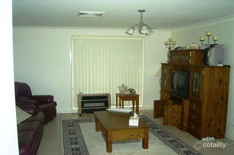 Property photo of 4 Loire Place St Clair NSW 2759