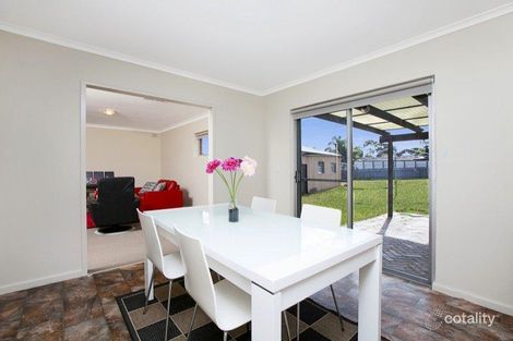 Property photo of 7 Underbank Grove Hackham West SA 5163