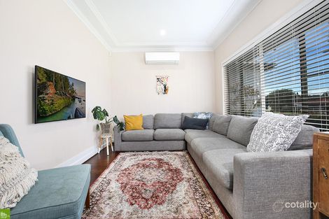 Property photo of 86 Griffiths Street Oak Flats NSW 2529