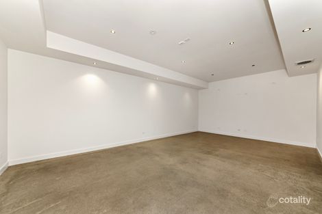 886b Hampton St, Brighton, VIC 3186