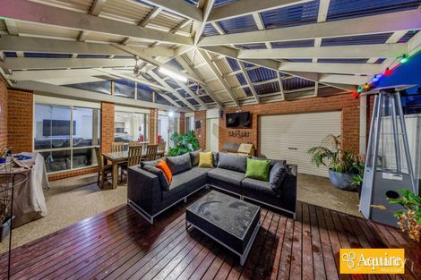 76 Scotsdale Dr, Cranbourne East, VIC 3977