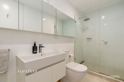 Property photo of 2/220 Burke Road Glen Iris VIC 3146