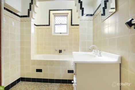 Property photo of 6 Western Avenue Mangerton NSW 2500