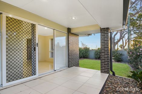 Property photo of 1/310A Hume Street Centenary Heights QLD 4350
