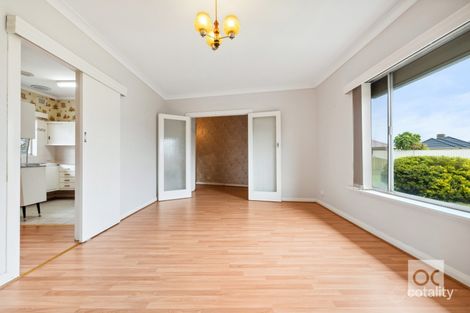 Property photo of 10 Stewart Avenue Hackham SA 5163