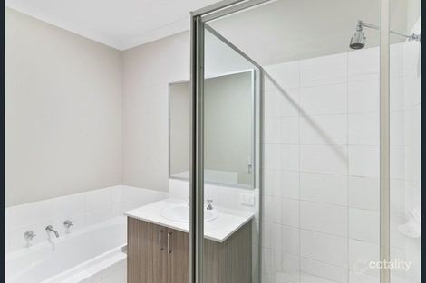 Property photo of 18 Midas Way Alkimos WA 6038