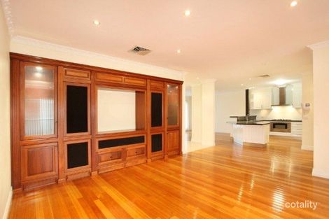 Property photo of 7 Tara Grove Carnegie VIC 3163