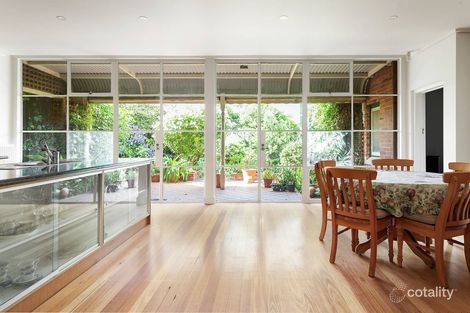 Property photo of 28 Bowen Crescent Princes Hill VIC 3054