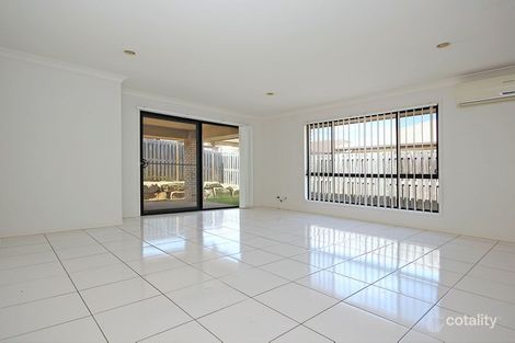 Property photo of 27 Moonlight Drive Brassall QLD 4305