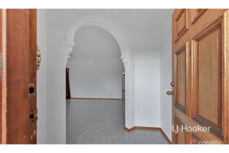 Property photo of 17 Mildenhall Court Altona Meadows VIC 3028