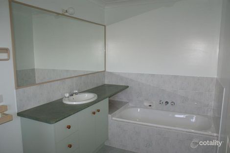 Property photo of 208 Barolin Esplanade Coral Cove QLD 4670