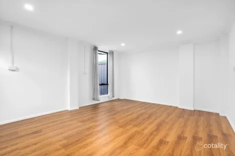 Property photo of 30 Glenelg Drive Clayton South VIC 3169