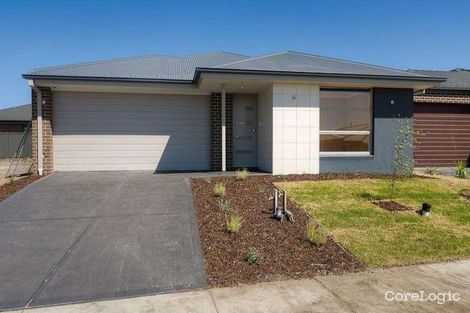 Property photo of 18 Cloverbank Drive Cranbourne East VIC 3977