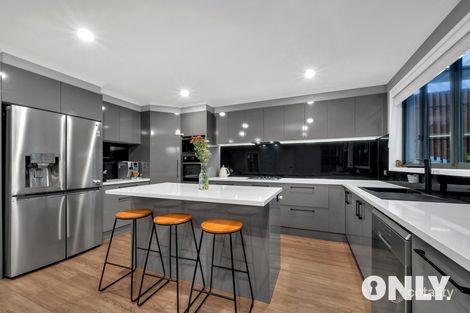 Property photo of 3 Godwin Crescent Cranbourne North VIC 3977