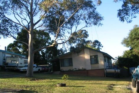 4 Lowanna Pl, Unanderra, NSW 2526