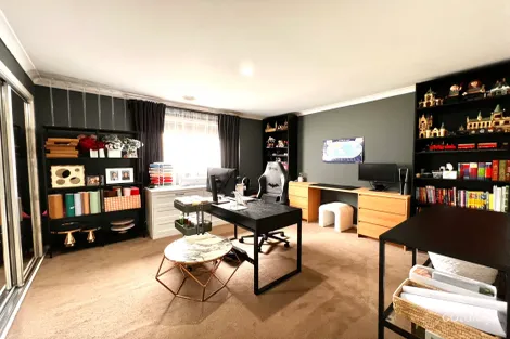 Property photo of 5 Cooinda Way Point Cook VIC 3030