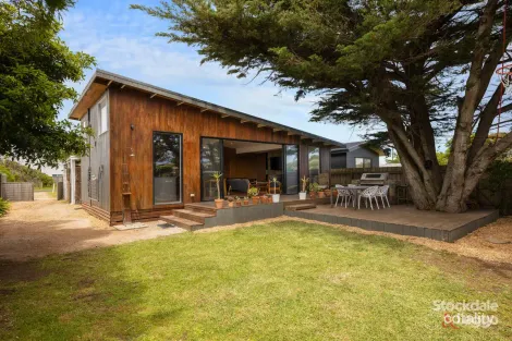 24 Sunderland Bay Rd, Sunderland Bay, VIC 3922