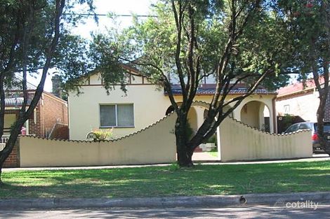 54 Linthorn Ave, Croydon Park, NSW 2133