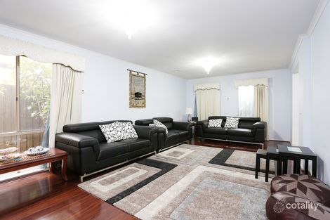 Property photo of 4 Murphy Place Roxburgh Park VIC 3064