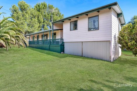 12 Lakeside Ave, Clayton Bay, SA 5256
