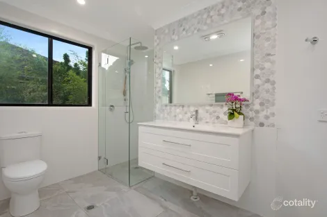 Property photo of 29 Tallowood Grove Beaumont Hills NSW 2155