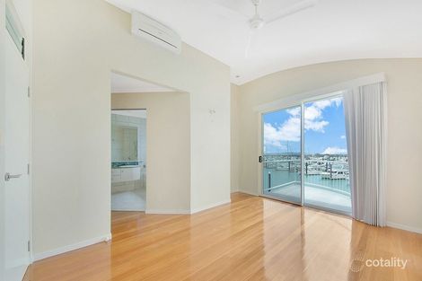 Property photo of 15 Bayside Way Rosslyn QLD 4703