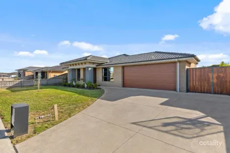 Property photo of 16 Papley Avenue Lang Lang VIC 3984