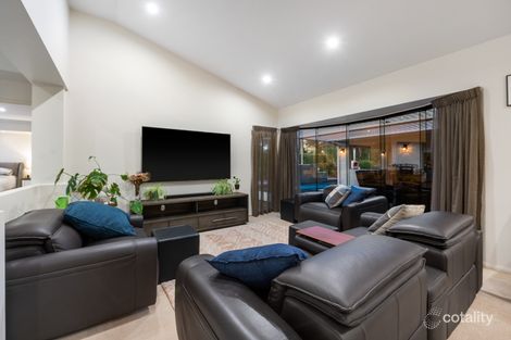 Property photo of 3170 Riverleigh Drive Hope Island QLD 4212