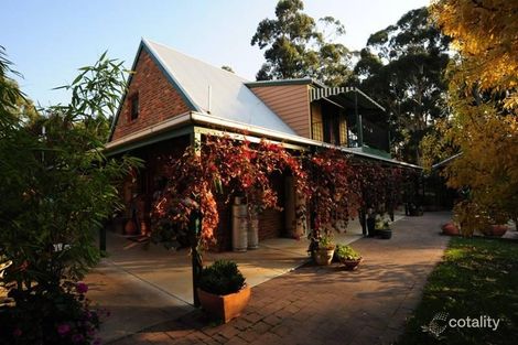 682 Darnum-Allambee Rd, Cloverlea, VIC 3822