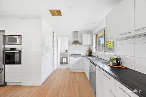 Property photo of 1 Morvan Court Ferntree Gully VIC 3156