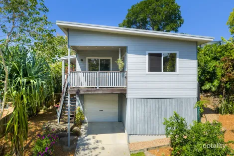 Property photo of 2/1 Nandroya Avenue Ocean Shores NSW 2483