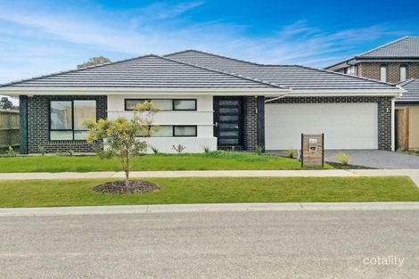 Property photo of 32 Weston Street Keysborough VIC 3173