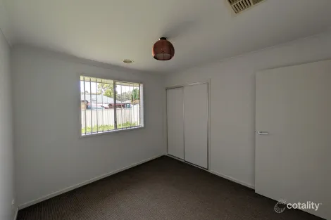 Property photo of 16 Murray Way West Wodonga VIC 3690