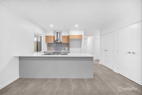 Property photo of 10 Potter Way White Rock QLD 4306