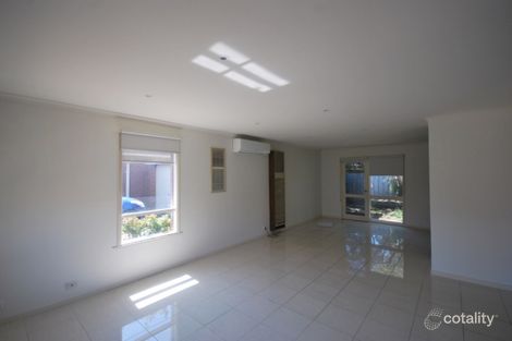 Property photo of 1/23 Bowen Street Cranbourne VIC 3977