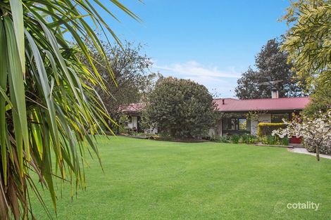 Property photo of 39 Hoburd Drive Woodend VIC 3442