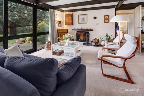 Property photo of 39 Hoburd Drive Woodend VIC 3442