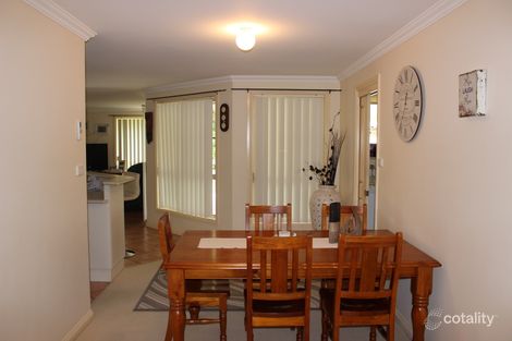 Property photo of 7 The Retreat Hillvue NSW 2340