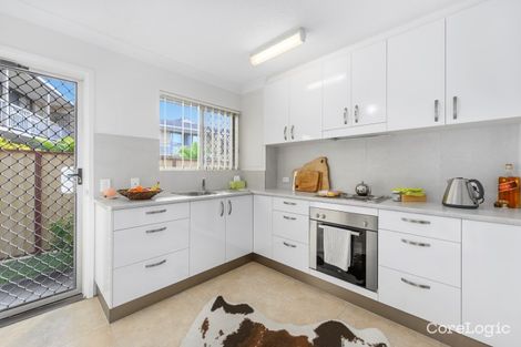 Property photo of 2/5 Angie Court Mermaid Waters QLD 4218