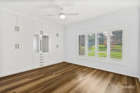 Property photo of 38 Noble Parade Lake Heights NSW 2502