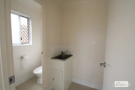Property photo of 30/6 Sullivan Street Emerald QLD 4720