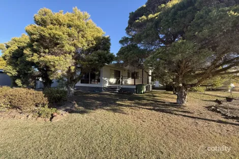 Property photo of 19 Hall Street Dalby QLD 4405