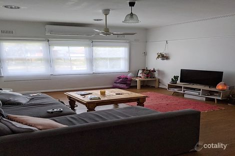 Property photo of 2 Pattison Avenue North Geelong VIC 3215