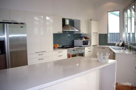 Property photo of 30 Emo Road Malvern East VIC 3145