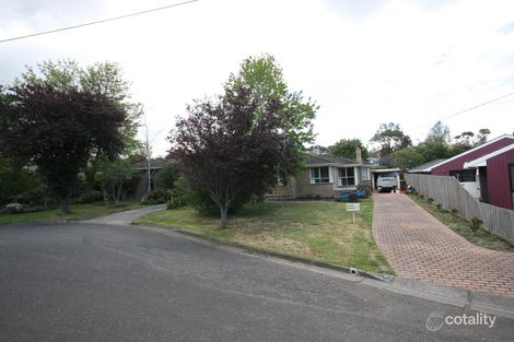 12 Bennett St, Highton, VIC 3216