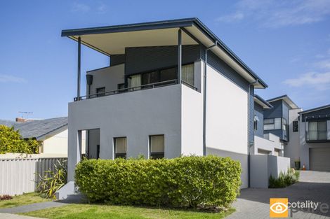 1/6 Nautilus Cres, Scarborough, WA 6019