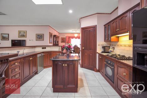 Property photo of 2 Bronzewing Place Tea Tree Gully SA 5091